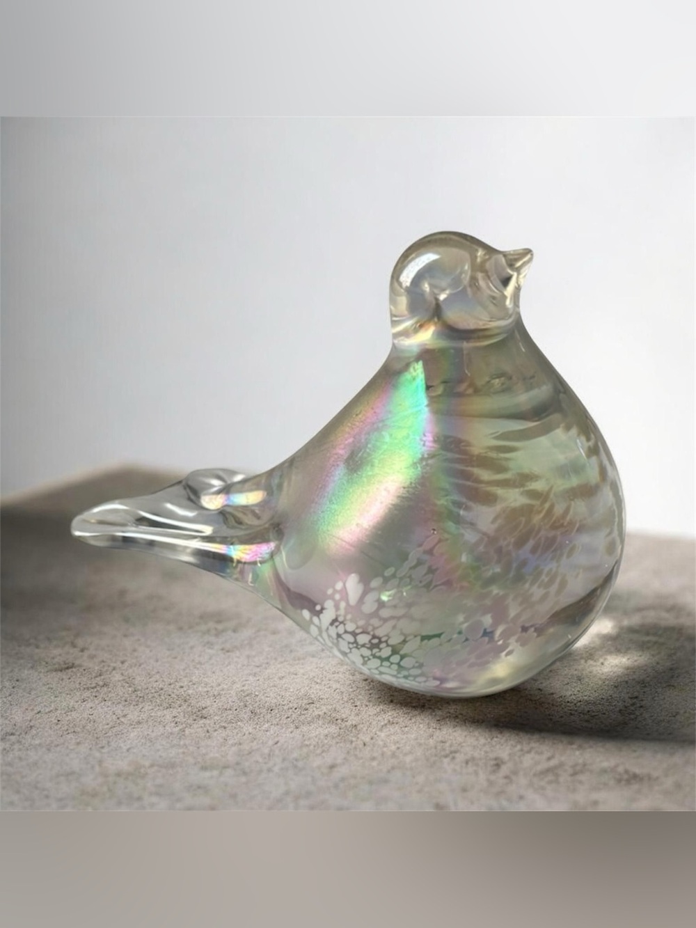 Vintage Silvestri Iridescent Art Glass "Snow Bird" Figurine